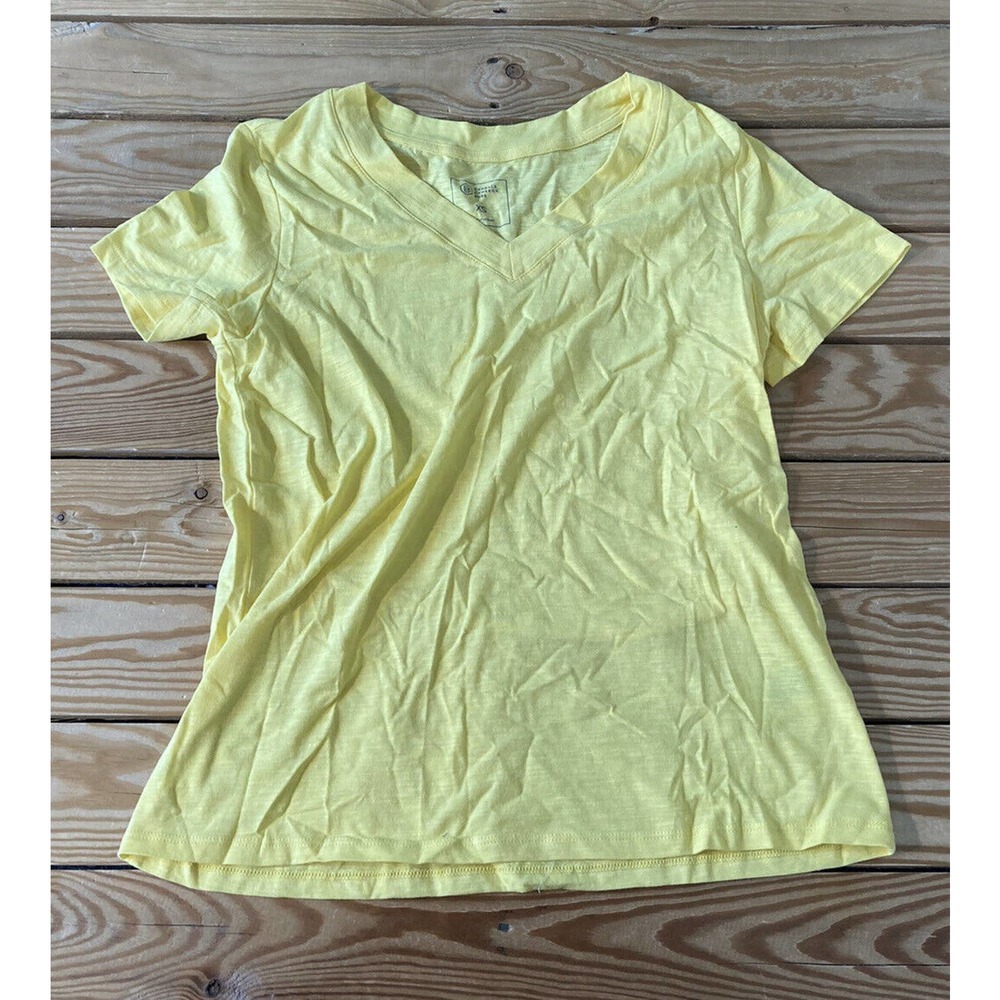 NEW Candace Cameron Bure Breezy Cotton V Neck T Shirt Size XS Women’s Yellow